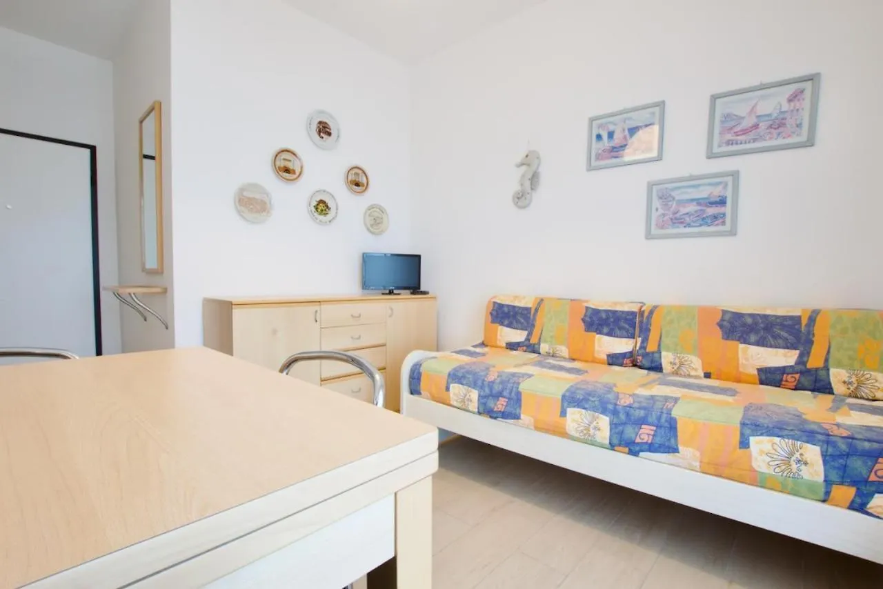 Zeta Residence - Home Immobiliare Lido di Jesolo 0*,  Olaszország